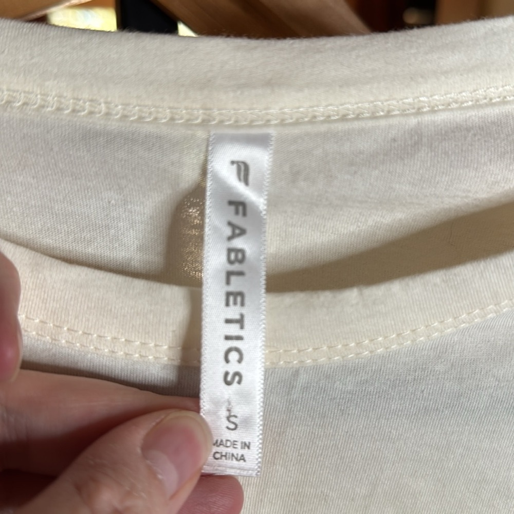 NWOT Fabletics Yin/Yang Vibes 100% Cotton Cream Crop Top Size Small - Picture 8 of 10